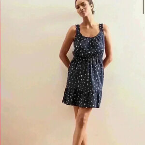 Banana Republic Petite Ruffle Fit n Flare blue Floral Dress